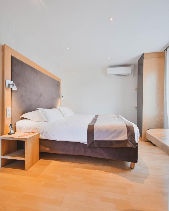 The Originals Boutique, Hotel Du Pont Roupt, Манд Екстер'єр фото