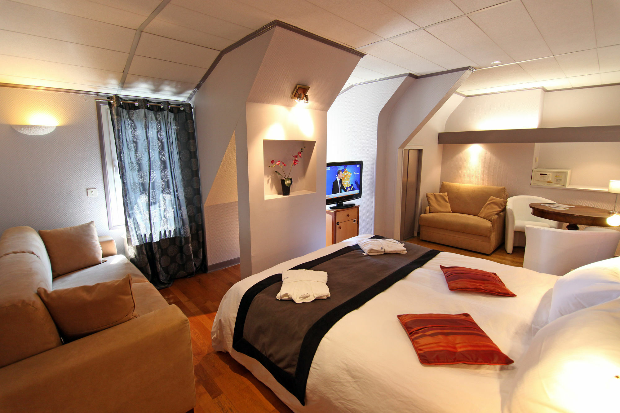 The Originals Boutique, Hotel Du Pont Roupt, Манд Екстер'єр фото